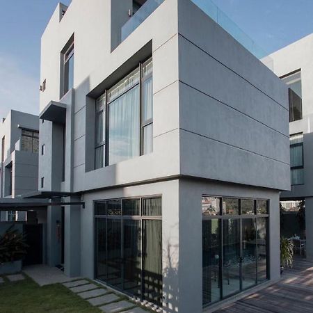 Lavanya H Villa 12A Luxury Bungalow With Private Swimming Pool H 豪华泳池别墅 Pantai Cenang  Esterno foto