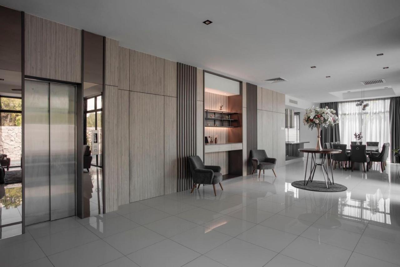 Lavanya H Villa 12A Luxury Bungalow With Private Swimming Pool H 豪华泳池别墅 Pantai Cenang  Esterno foto